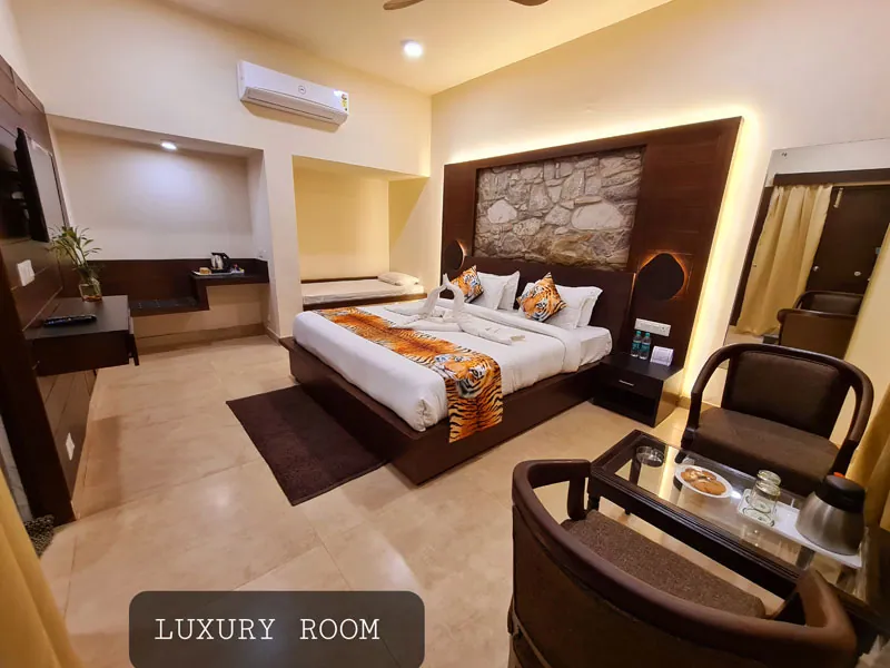 Corbett Suman Grand-Luxury Room